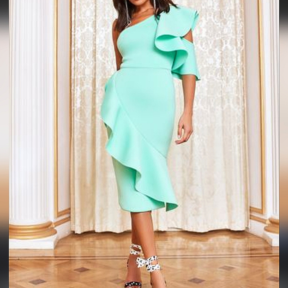 Lavish Alice Mint Green Scuba Midi Dress